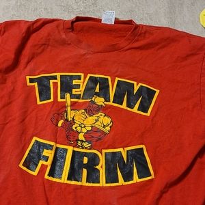 The team firm red shirt #4 is listed as a xl .the